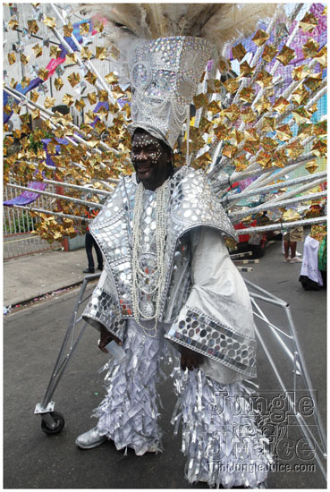 island_people_mas_monday_2011-021