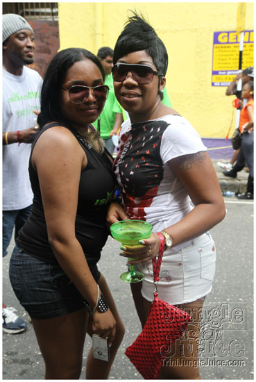 island_people_mas_monday_2011-062