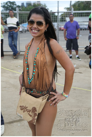 island_people_mas_monday_2011-135