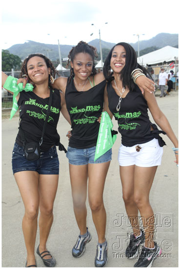 island_people_mas_monday_2011-141