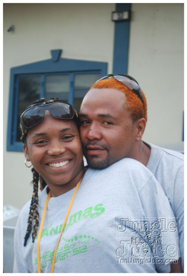 island_people_mas_monday_2011-164