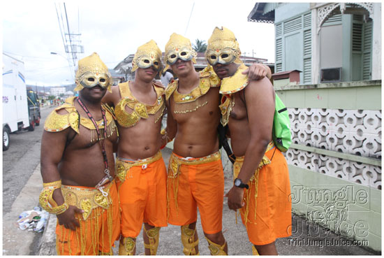 islandpeople_mas_2011_tuesday_part1-001