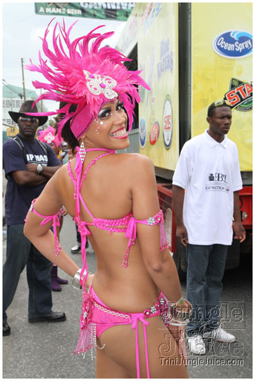 islandpeople_mas_2011_tuesday_part1-008