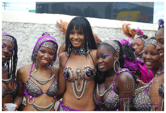 islandpeople_mas_2011_tuesday_part1-071