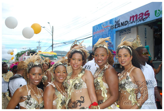 islandpeople_mas_2011_tuesday_part1-127