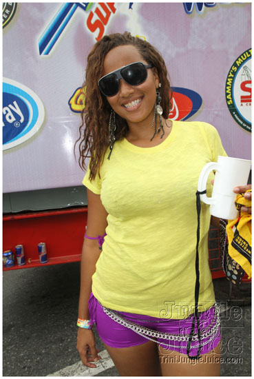 islandpeople_mas_2011_tuesday_part1-148