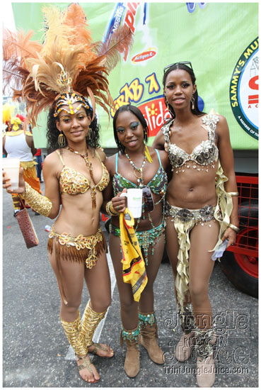 islandpeople_mas_2011_tuesday_part1-200