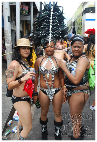 islandpeople_mas_2011_tuesday_part1-232