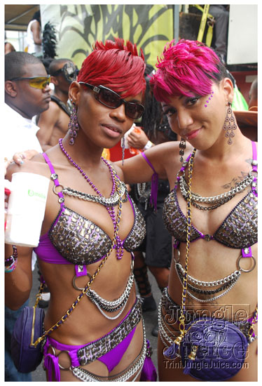 islandpeople_mas_2011_tuesday_part1-234