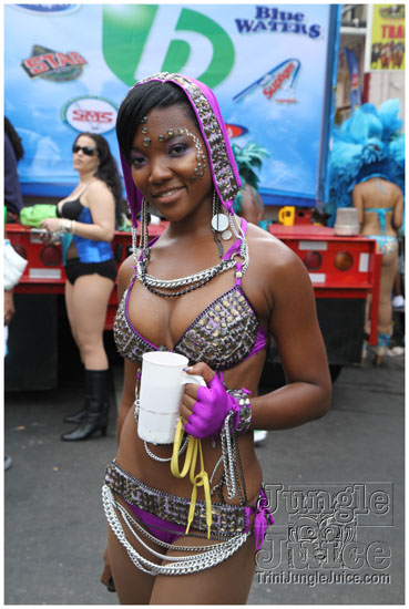 islandpeople_mas_2011_tuesday_part2-011