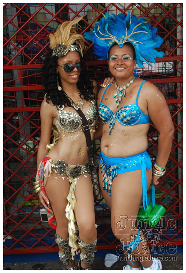 islandpeople_mas_2011_tuesday_part2-027