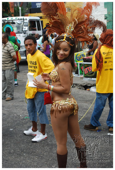 islandpeople_mas_2011_tuesday_part2-042