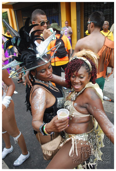 islandpeople_mas_2011_tuesday_part2-053