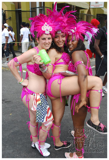 islandpeople_mas_2011_tuesday_part2-063