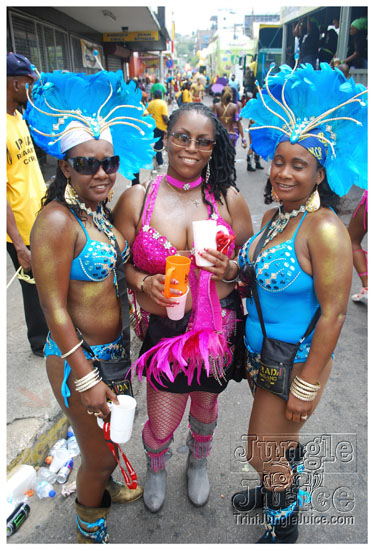 islandpeople_mas_2011_tuesday_part2-064