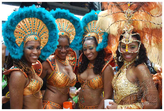 islandpeople_mas_2011_tuesday_part2-097