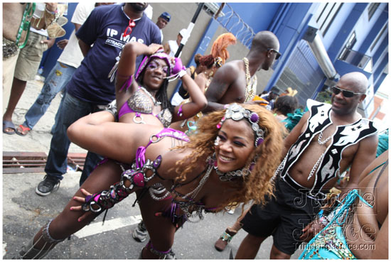 islandpeople_mas_2011_tuesday_part2-151