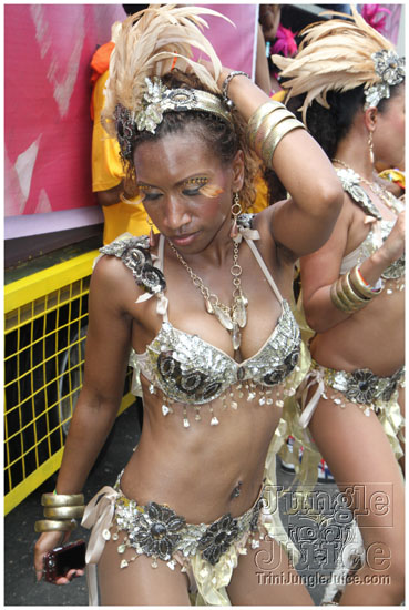 islandpeople_mas_2011_tuesday_part2-152