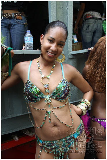 islandpeople_mas_2011_tuesday_part2-166