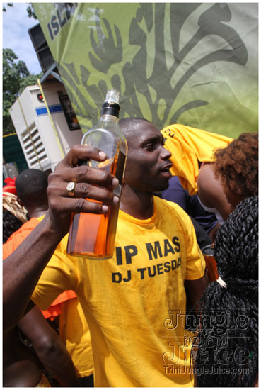 islandpeople_mas_2011_tuesday_part2-220