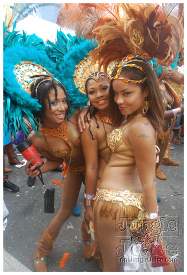 islandpeople_mas_2011_tuesday_part3-012