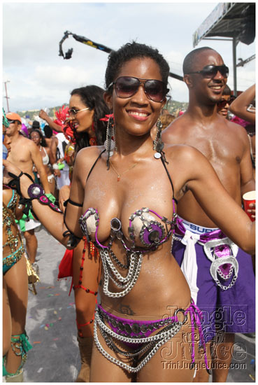 islandpeople_mas_2011_tuesday_part3-107