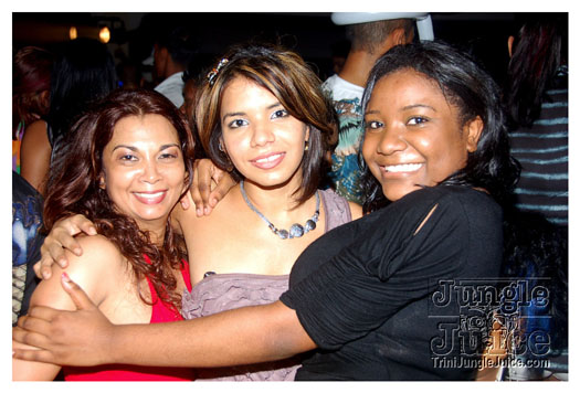 karma_sutra_x_2011-004