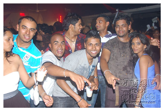 karma_sutra_x_2011-038