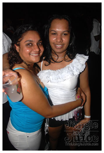 karma_sutra_x_2011-041