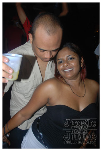 karma_sutra_x_2011-058