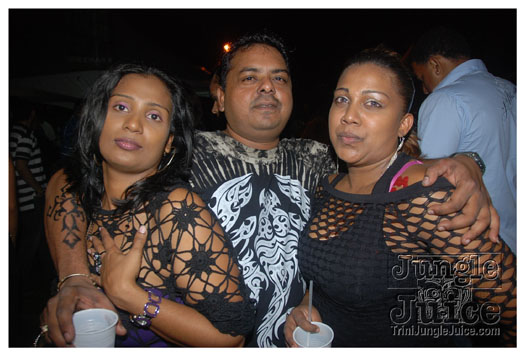 karma_sutra_x_2011-082