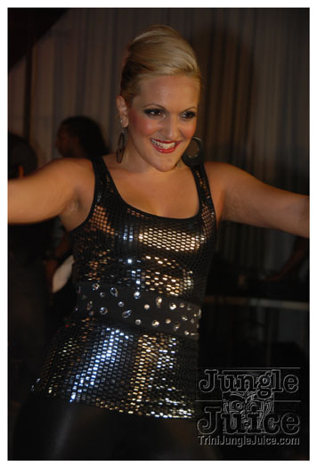 karma_sutra_x_2011-113