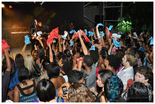 kes_in_concert_2011-008