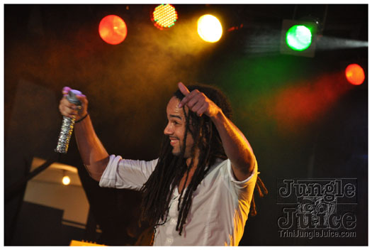 kes_in_concert_2011-026