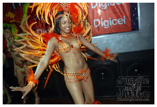 legacy_band_launch_2012-020