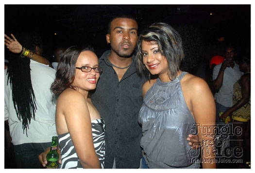 legacy_band_launch_2012-092