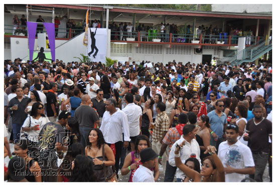 moka_explosion_2011-008