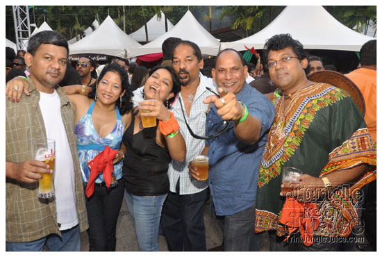 moka_explosion_2011-010