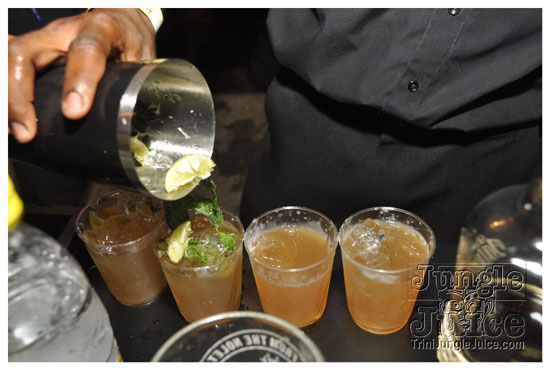 moka_explosion_2011-025