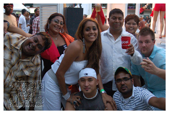 moka_explosion_2011-028