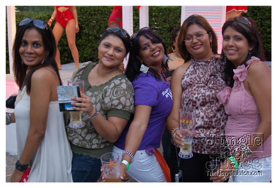 moka_explosion_2011-037