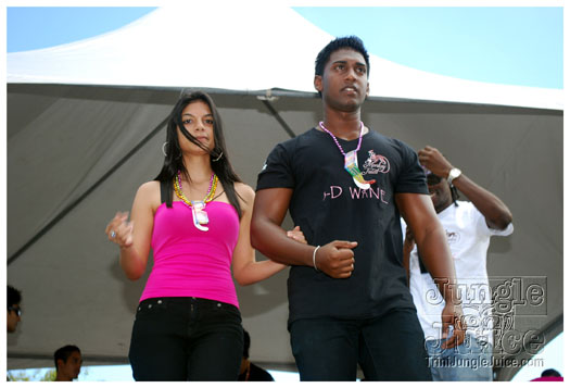 monkey_juice_campus_carnival_2011-015