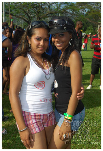 monkey_juice_campus_carnival_2011-064