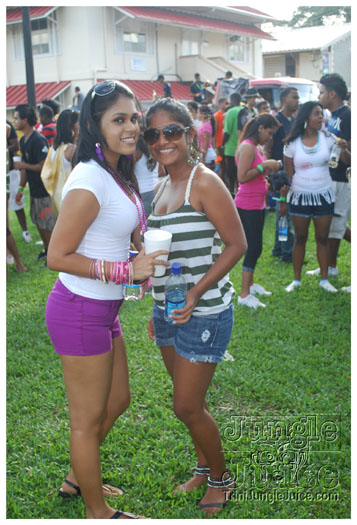 monkey_juice_campus_carnival_2011-068