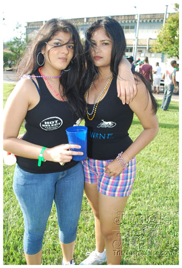monkey_juice_campus_carnival_2011-079