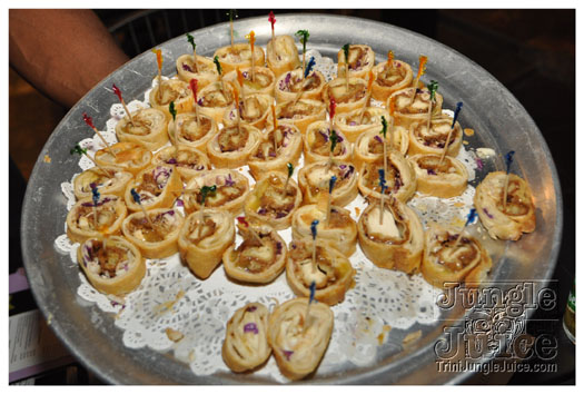 nick_2j_restaurant_open_mar24-005