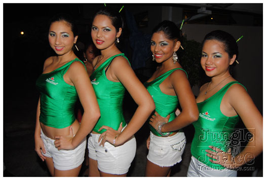 oasis_band_launch_2012-003