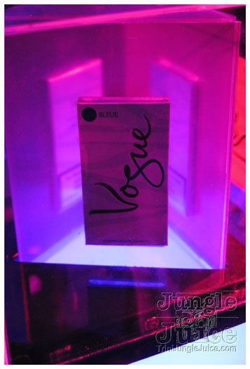 oasis_band_launch_2012-011