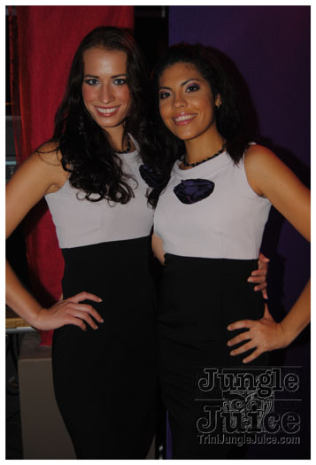 oasis_band_launch_2012-012