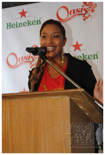oasis_band_launch_2012-013